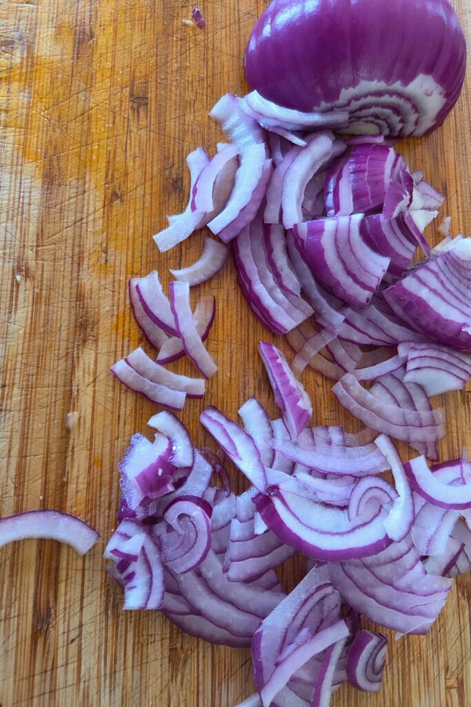red onion sliced